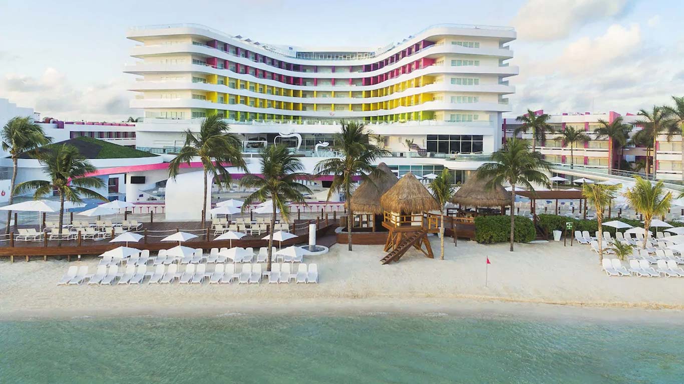 Nude Adult Hotels In Cancun